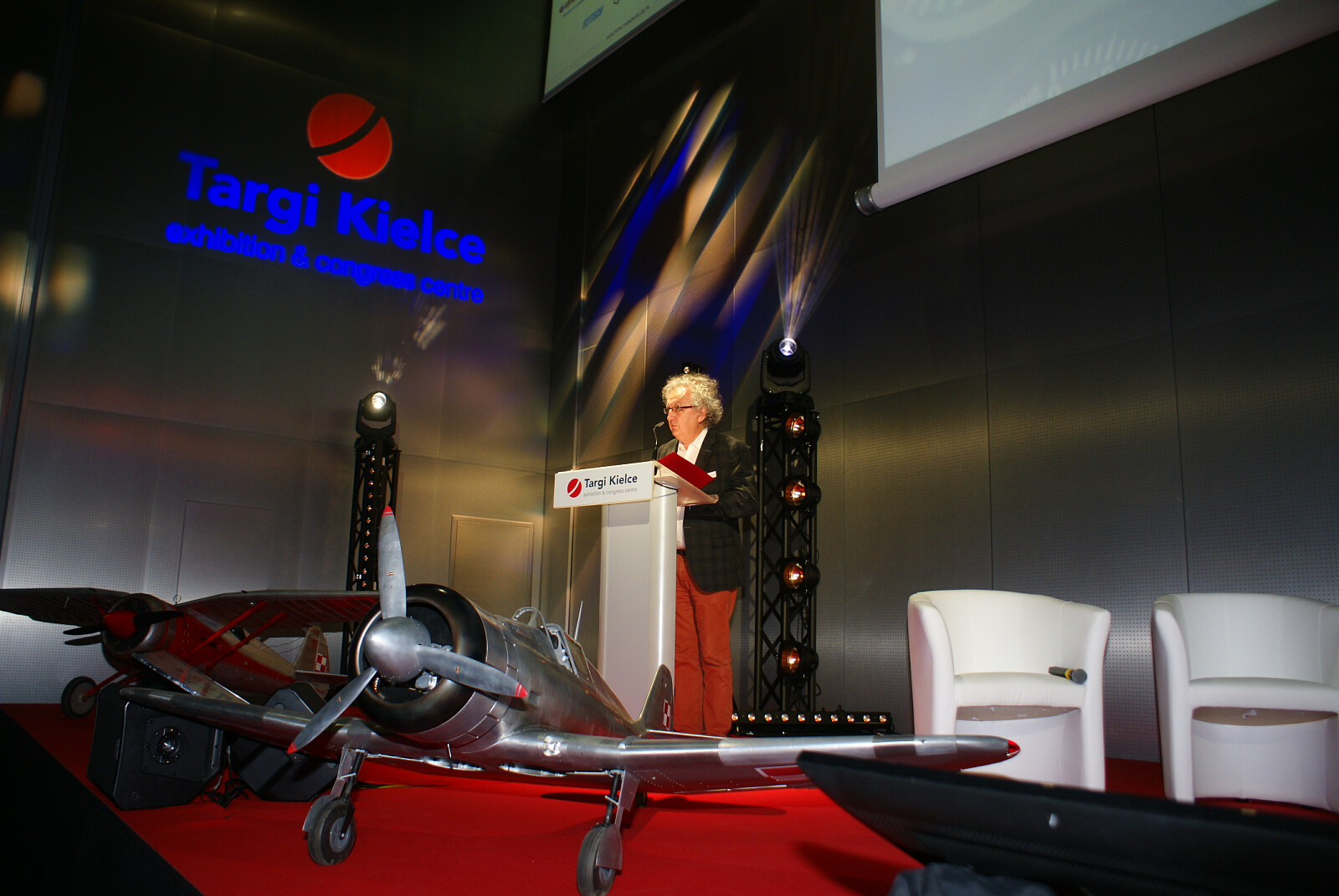 DSC00186.JPG [2.62 MB]